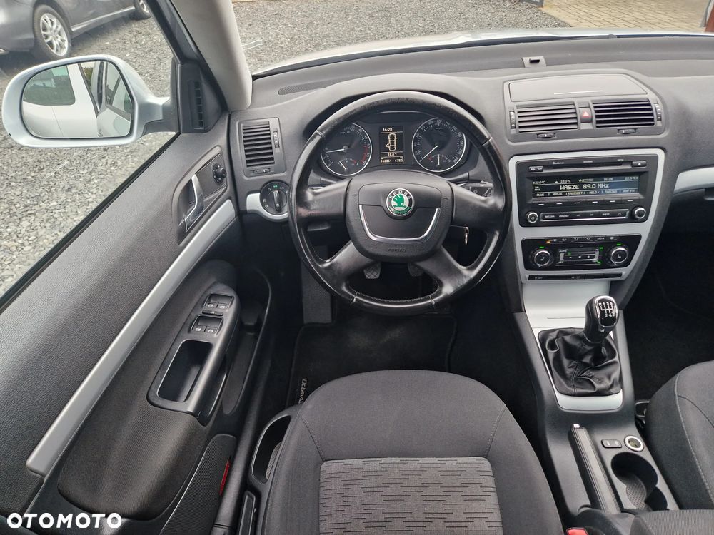 Skoda Octavia - 25