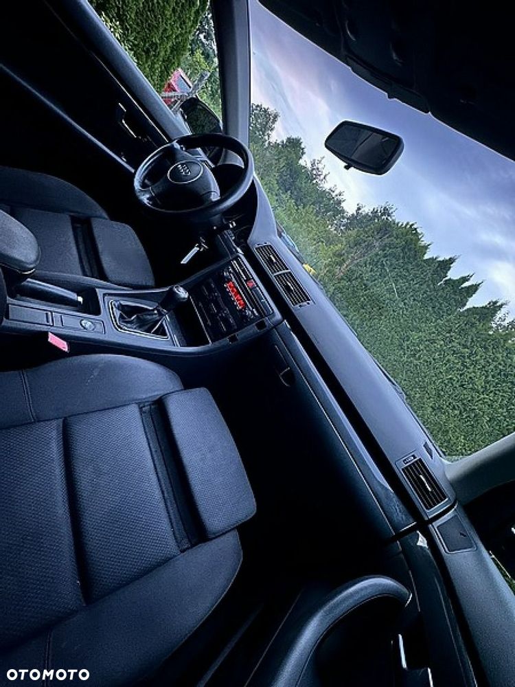 Audi A4 Avant - 8