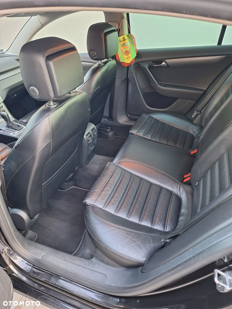 Volkswagen Passat 2.0 TDI Highline DSG - 10
