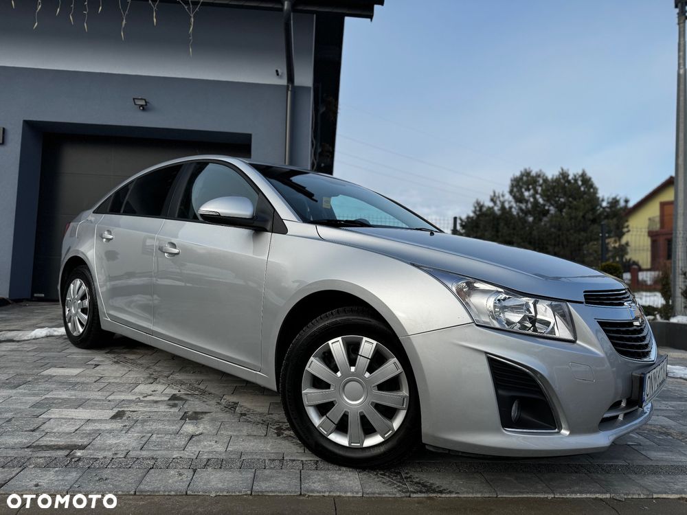 Chevrolet Cruze 1.8 LT - 29