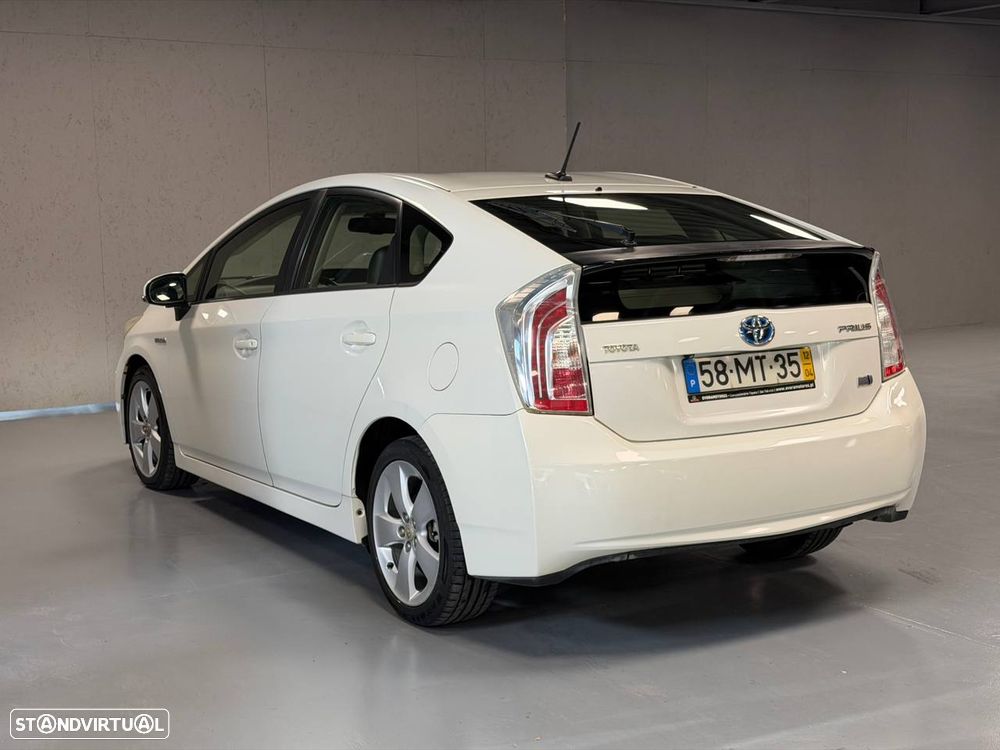 Toyota Prius 1.8 Premium P.Navi+Pele - 9
