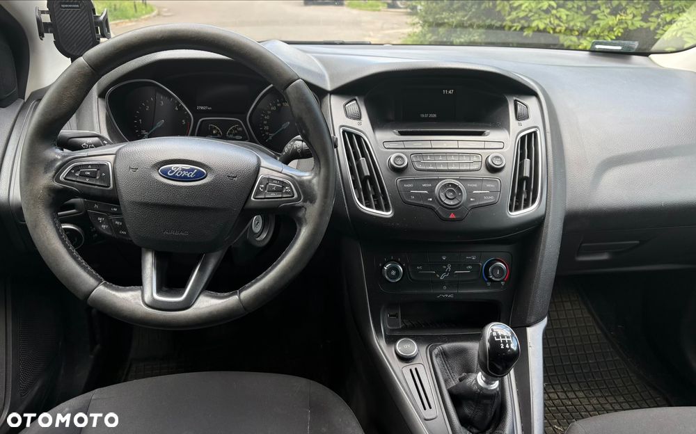 Ford Focus 1.5 TDCi SYNC Edition - 9