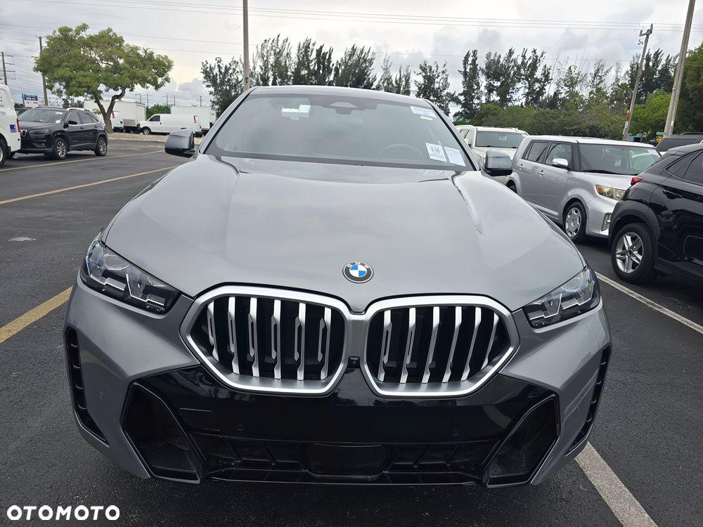 BMW X6 xDrive40i M Sport - 2