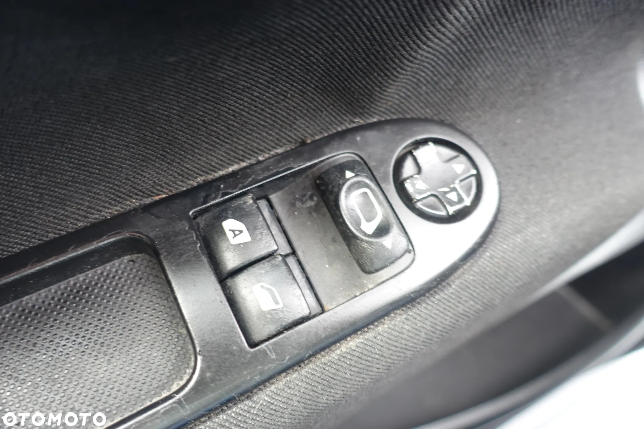Peugeot 207 - 22
