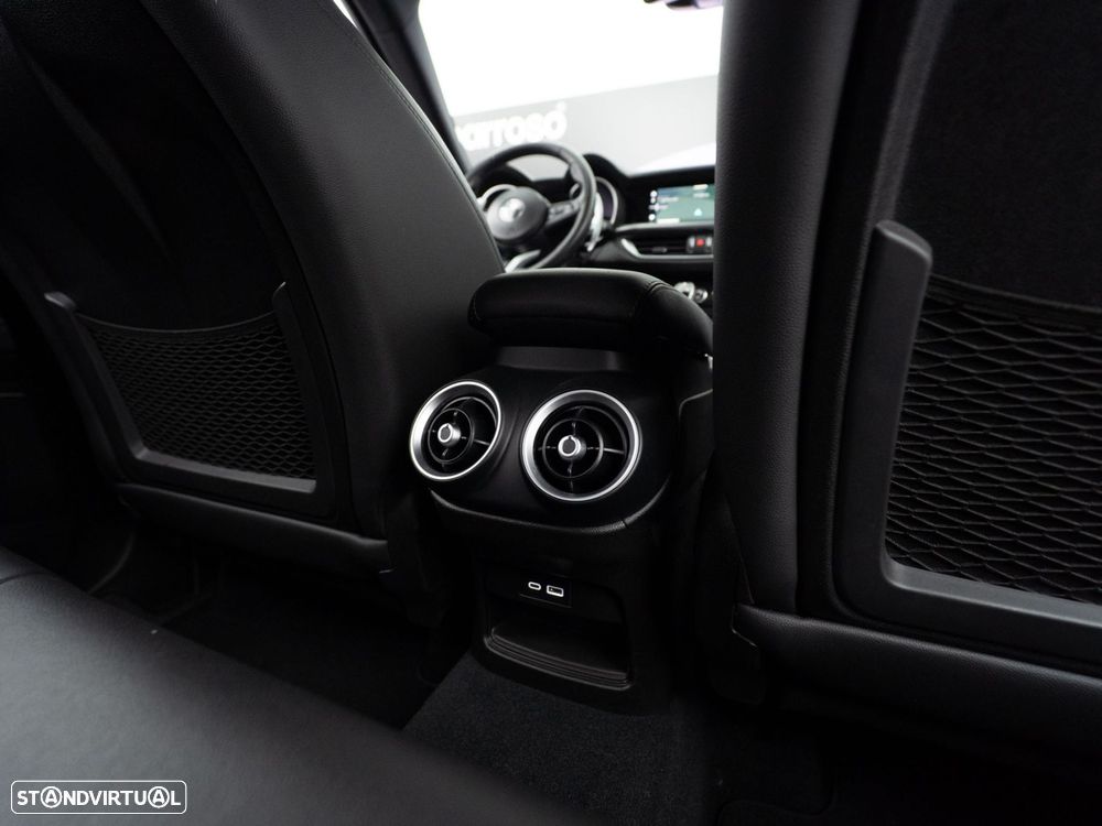 Alfa Romeo Stelvio 2.2 D Sprint Q4 AT8 - 40