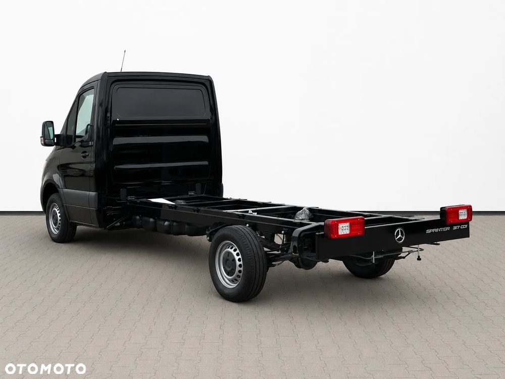 Mercedes-Benz SPrinter - 6