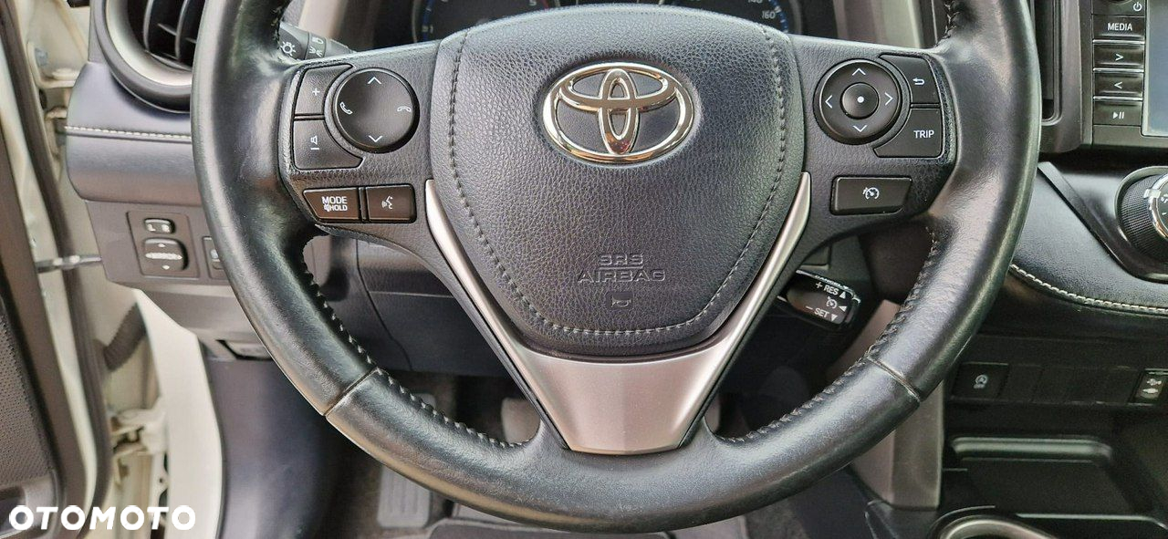 Toyota RAV4 - 30