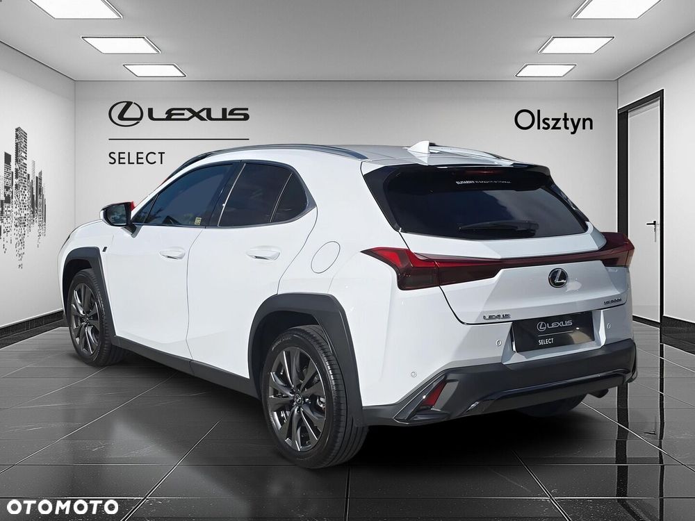 Lexus UX 300h F Sport Design - 3
