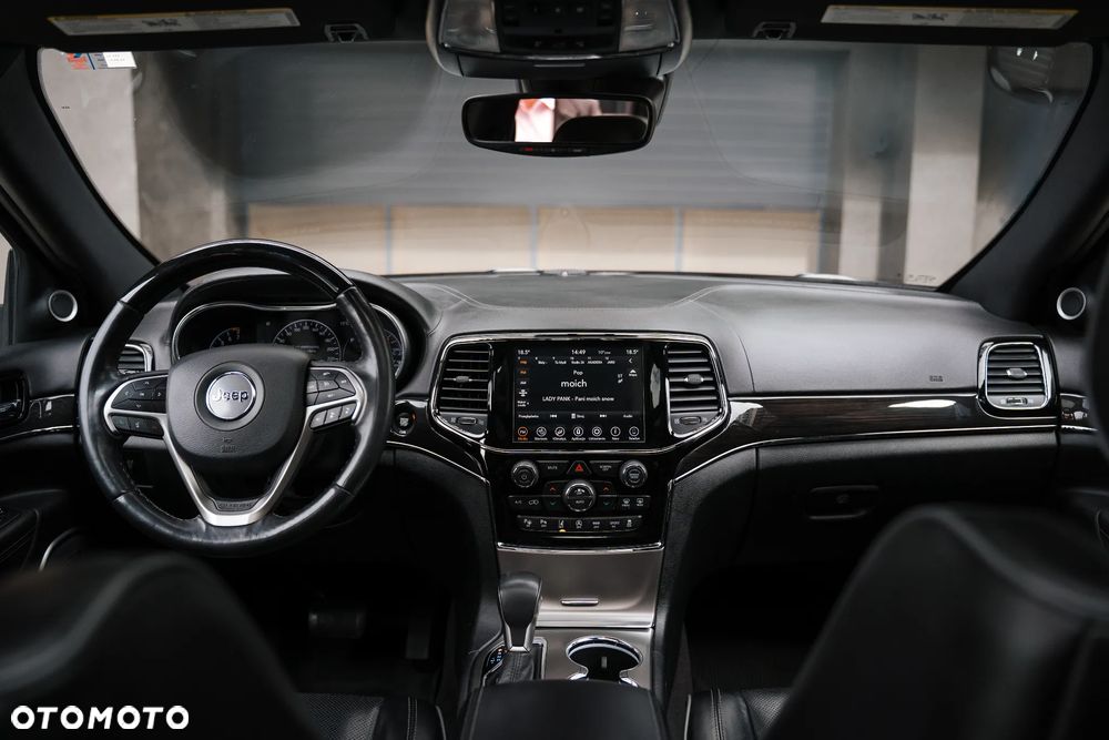 Jeep Grand Cherokee - 14