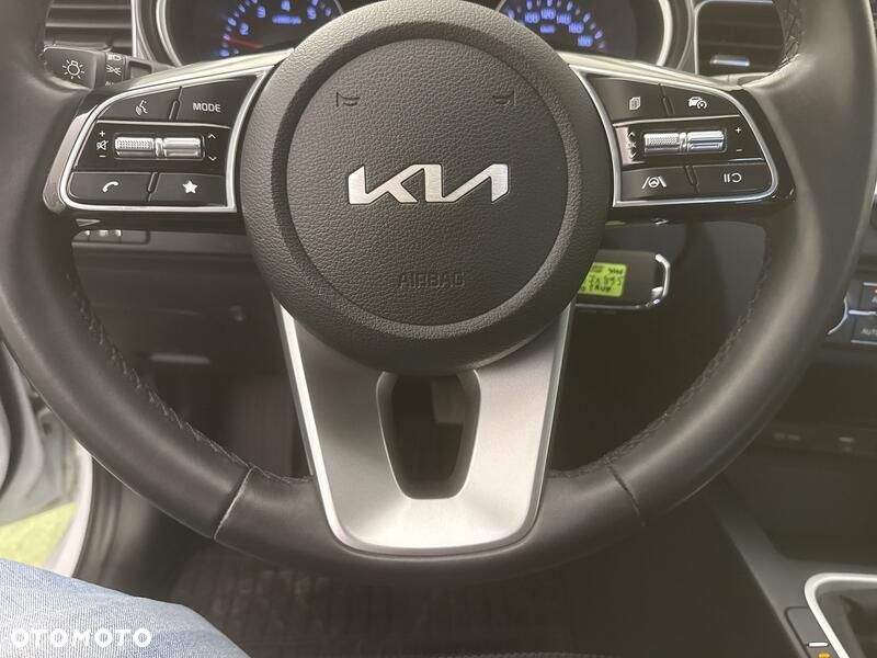 Kia Ceed 1.5 T-GDI M - 13