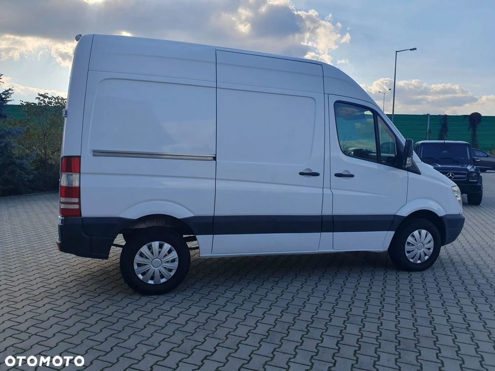 Mercedes-Benz Sprinter - 6