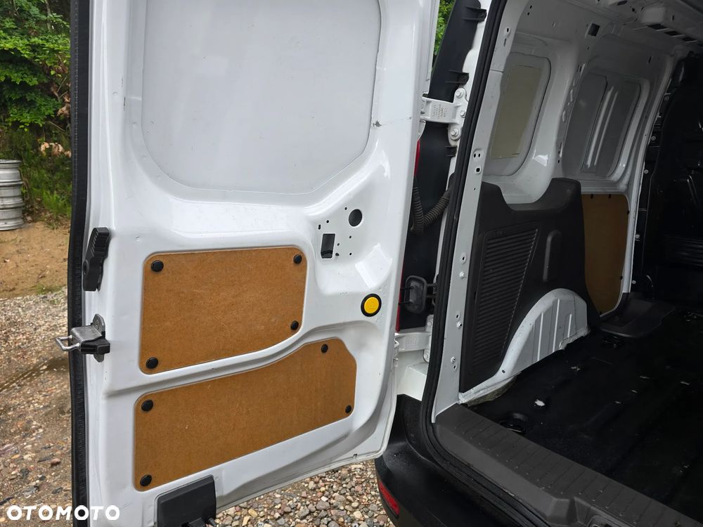 Ford Transit Connect - 13