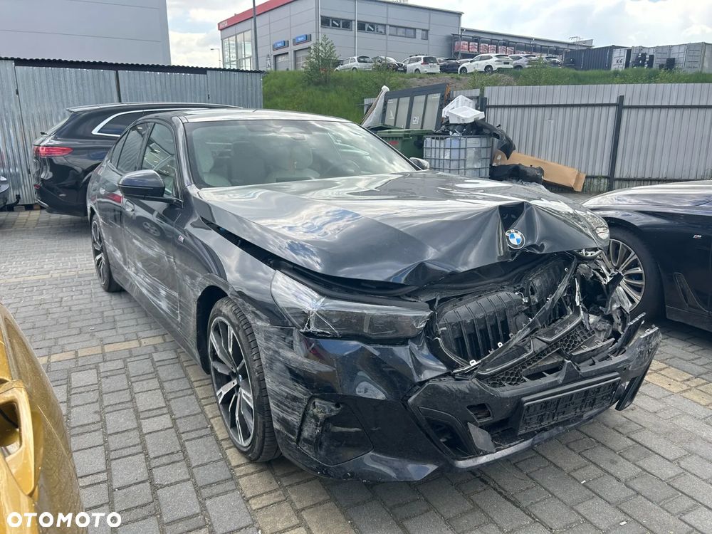 BMW Seria 5 520d xDrive mHEV M Sport - 5