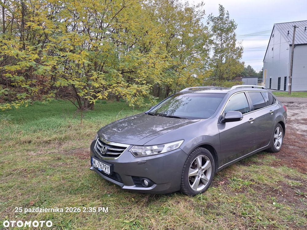 Honda Accord 2011 photo 2