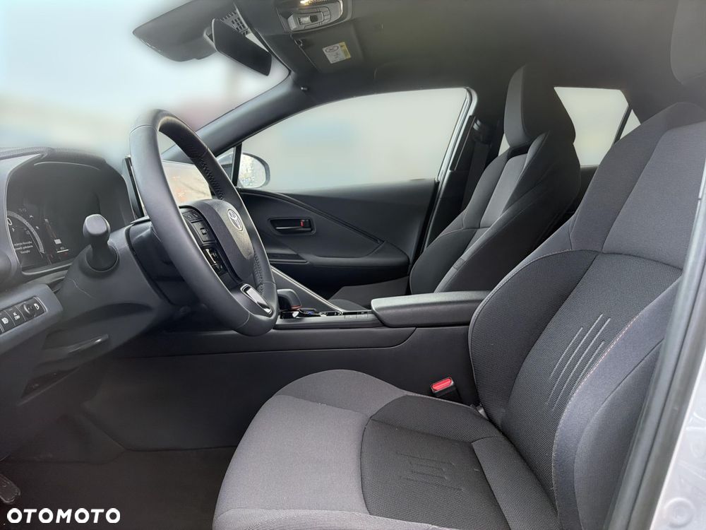 Toyota C-HR - 15