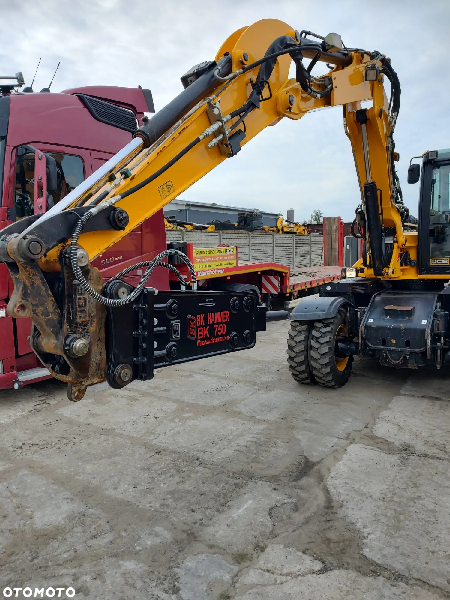 Młot hydrauliczny wyburzeniowy BK HAMMER 750 JCB 3CX 4CX - 4