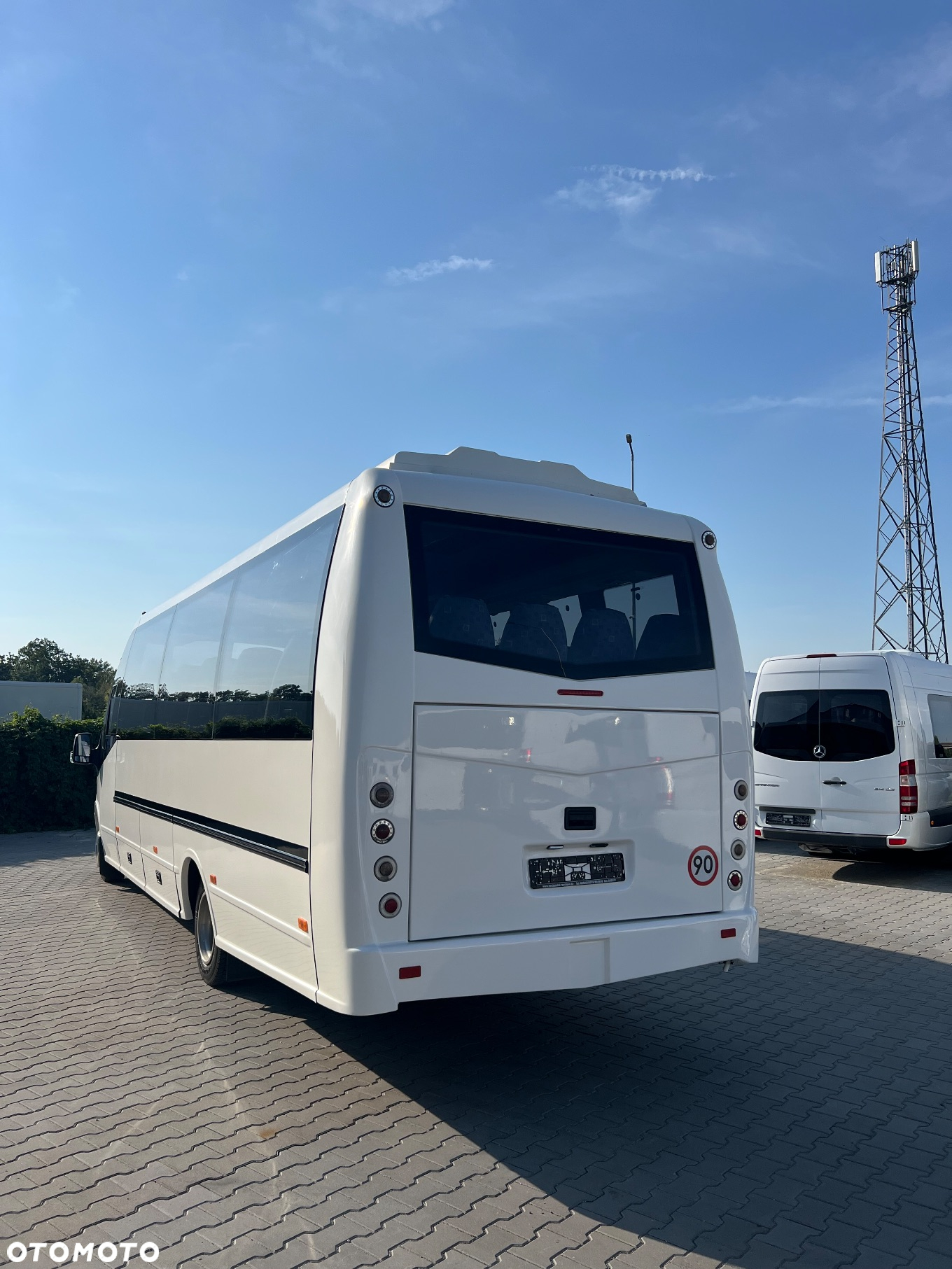 Mercedes-Benz Vario 818 - 6