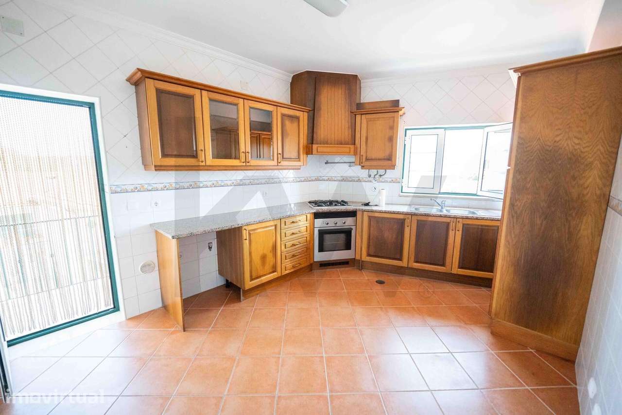 Apartamento T3 com Garagem na Pampilhosa – Excelente Estado de Conserv - Grande imagem: 4/21
