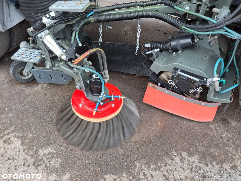 Mercedes-Benz Atego 1524 Zamiatarka BUCHER CityFant 60 2 Silniki Tylna Oś Na Poduszkach Rura Do Liści / Studzienek Zamiatarka Uliczna Sprzątanie Zamiatanie - 29