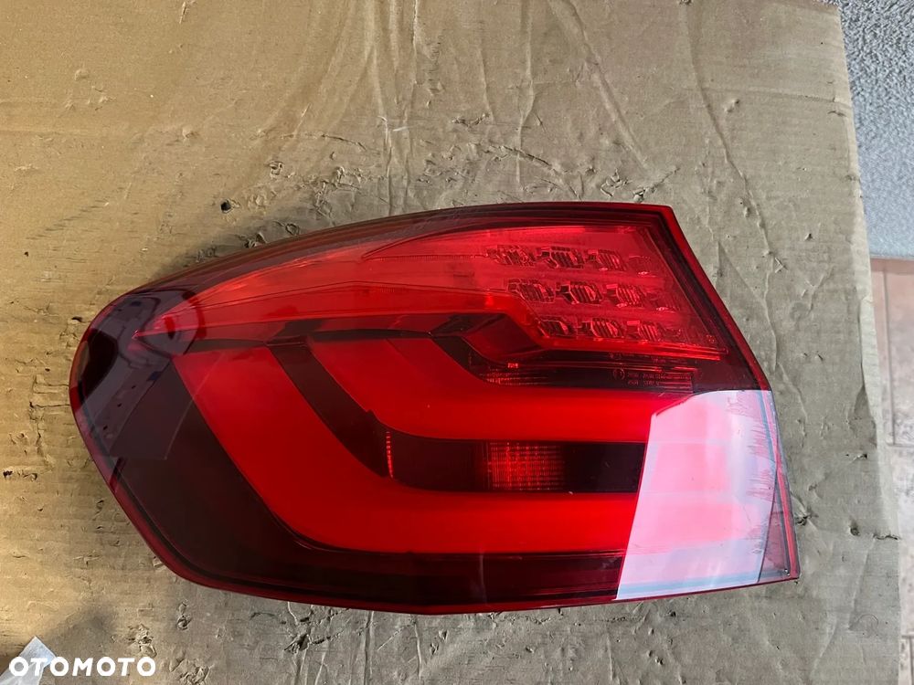 BMW 5 F11 LAMPA LEWY TYŁ EU PRZED LIFT 7203233 - 1