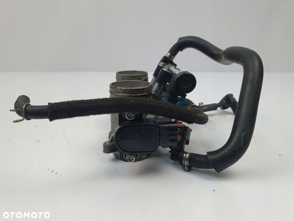 PRZEPUSTNICA WTRYSK PALIWA Yamaha XSR 700 XSR700 15-22 przepustnice - 11