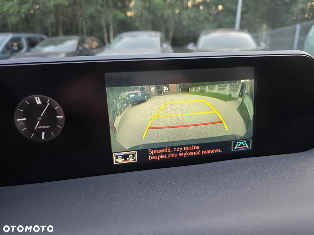 Lexus UX 250h GPF F Impression 2WD - 22