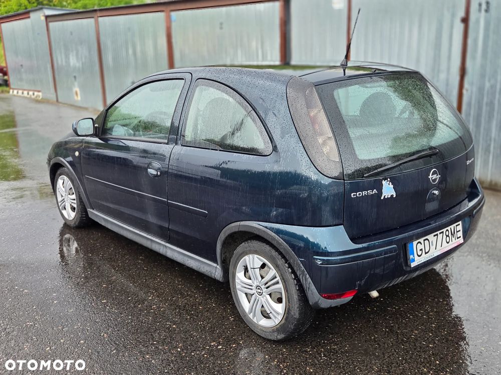 Opel Corsa 1.2 16V Sport - 2
