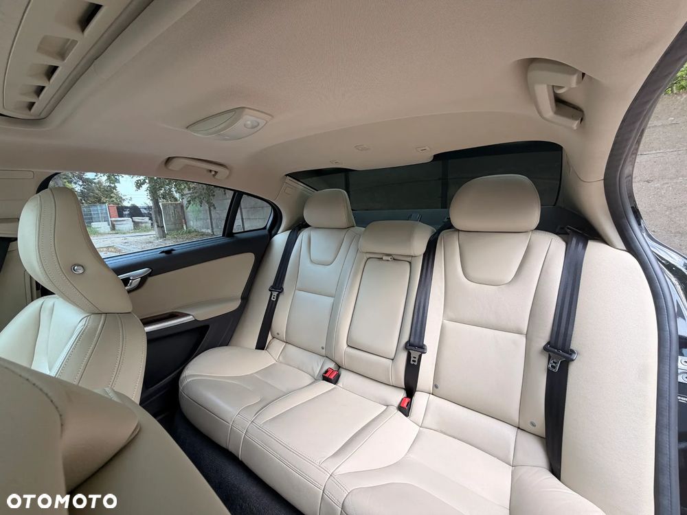 Volvo S60 T5 Geartronic Momentum - 9