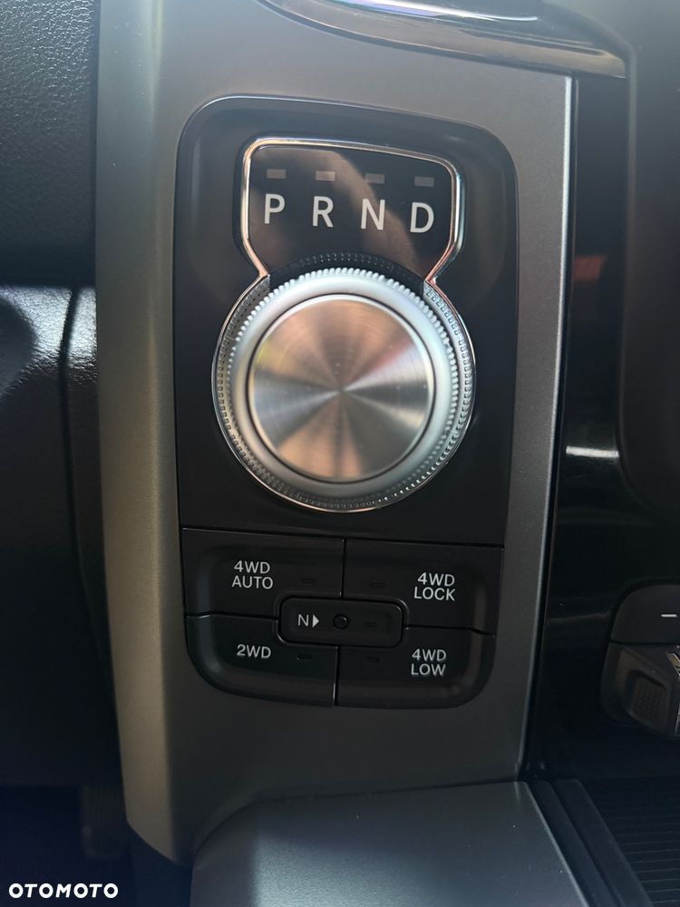 Dodge RAM 5.7 4x4 - 14