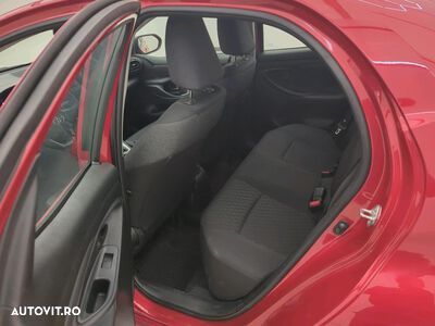 Toyota Yaris - 8