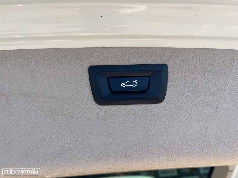 BMW 320 d Efficient Dynamics Edition Modern Line - 8