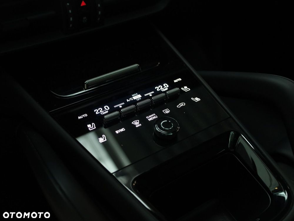 Porsche Cayenne - 19