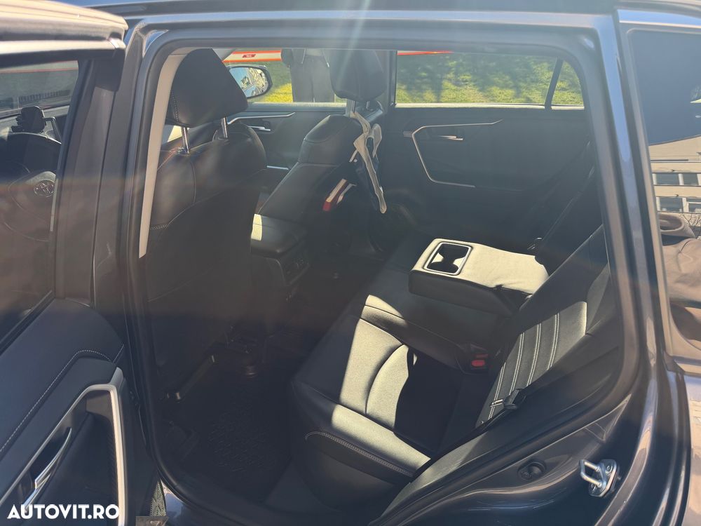 Toyota RAV4 2.5 VVT-iE 4x4 Luxury - 16