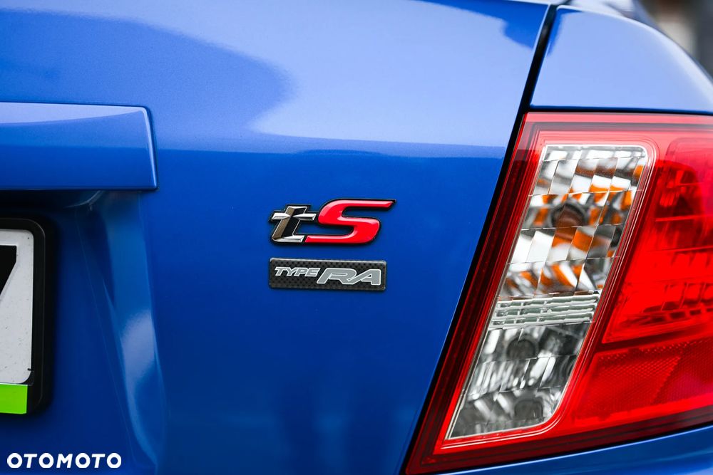 Subaru Impreza STI - 14