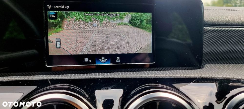 Mercedes-Benz CLA 220 d Progressive 8G-DCT - 27
