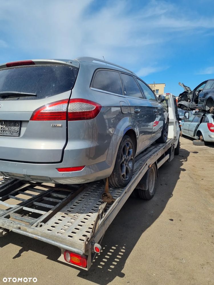 Ford Mondeo mk4 kombi 2008r 2.0 tdci duratorq 143km skrzynia 6b lakier T6 Thunder Metallic na części - 3