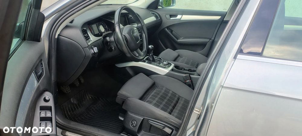 Audi A4 Avant - 6