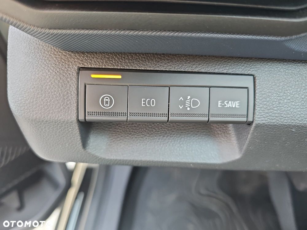 Dacia Duster 1.6 Full Hybrid 140 Journey MMT - 17
