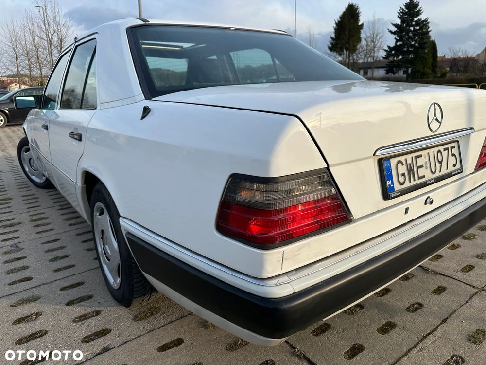 Mercedes-Benz Klasa E - 13