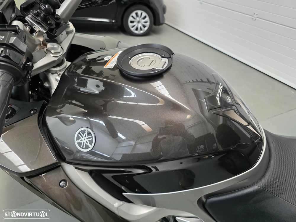 Yamaha FJR SPORT - 37