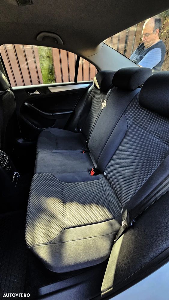 Volkswagen Jetta 1.2 TSI Trendline - 21