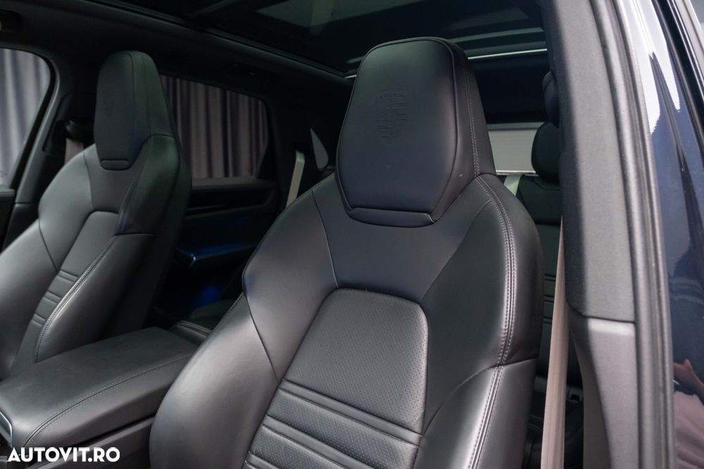 Porsche Cayenne E-Hybrid Tiptronic S Platinum Edition - 25