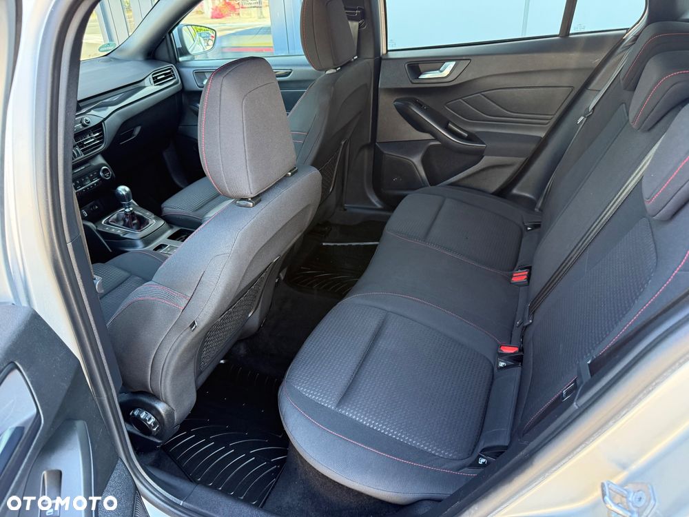 Ford Focus 2.0 TDCi ST-Line Black ASS - 23