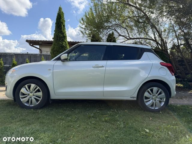 Suzuki Swift 1.2 Premium - 2