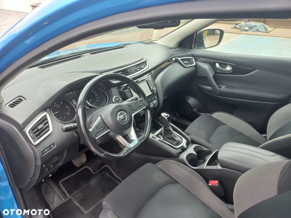 Nissan Qashqai 1.5 dCi DCT TEKNA - 25