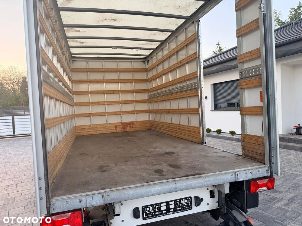 Volkswagen Crafter - 13