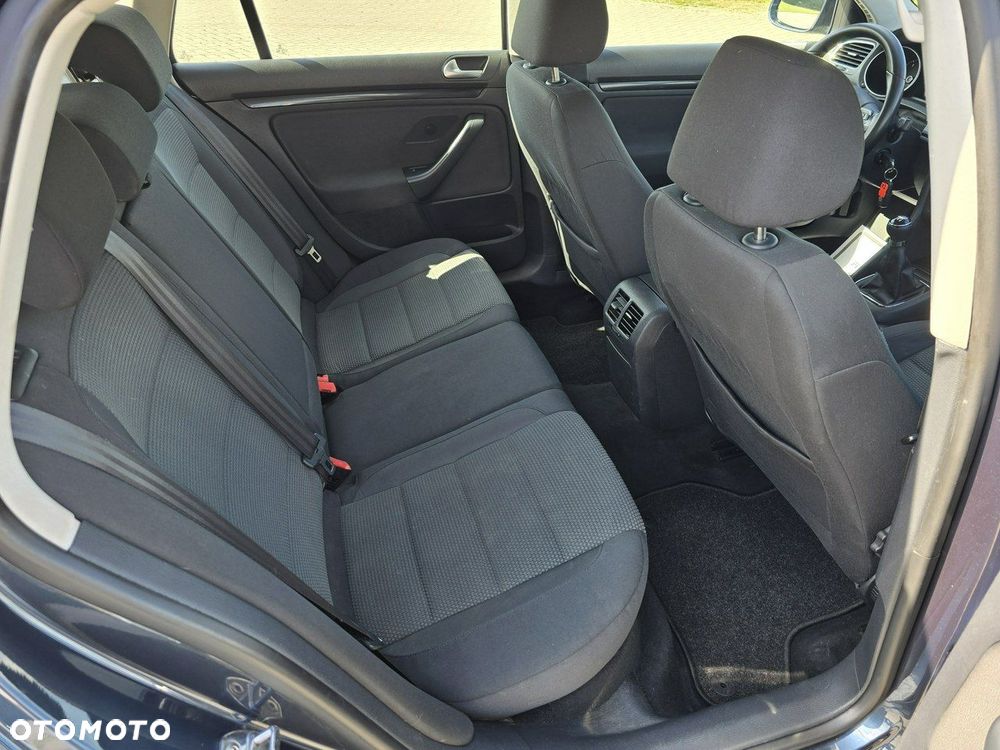 Volkswagen Golf - 20