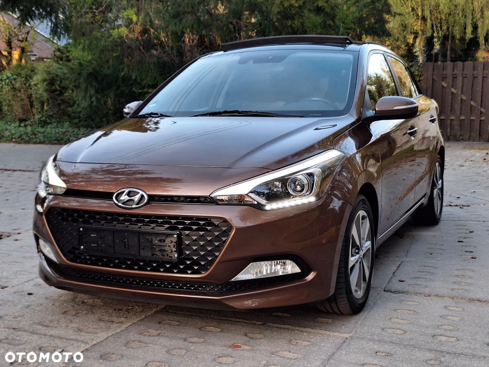 Hyundai i20 1.4 YES Gold - 17