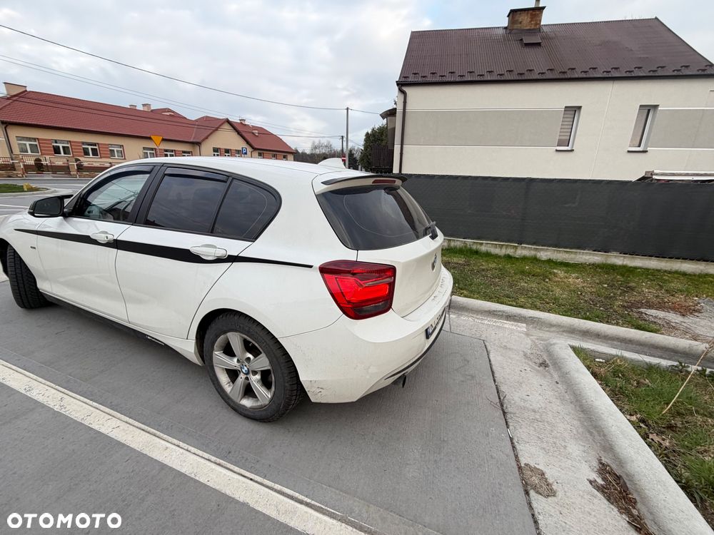 BMW Seria 1 114i Sport Line - 5