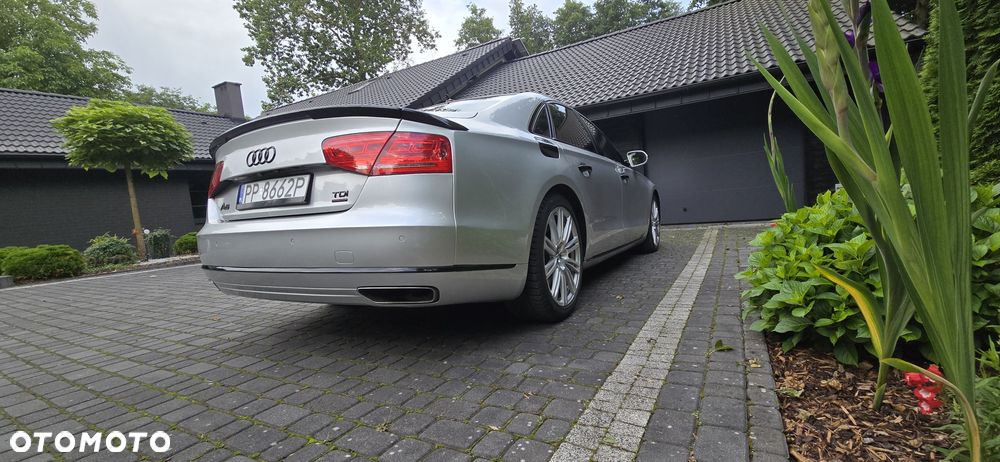 Audi A8 - 6
